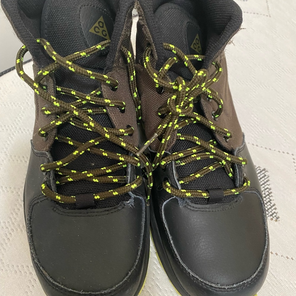 Nike boots
